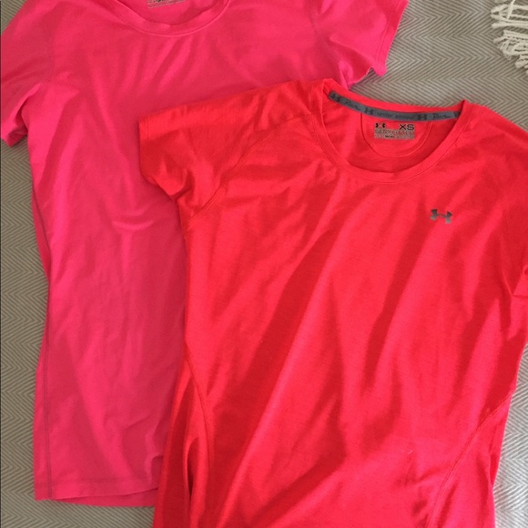 Under Armour athletic shirts - Picture 2 of 4